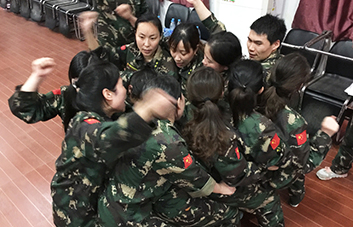 ˉˈF(tun)(du)ÿ˱،(jin)ȥ